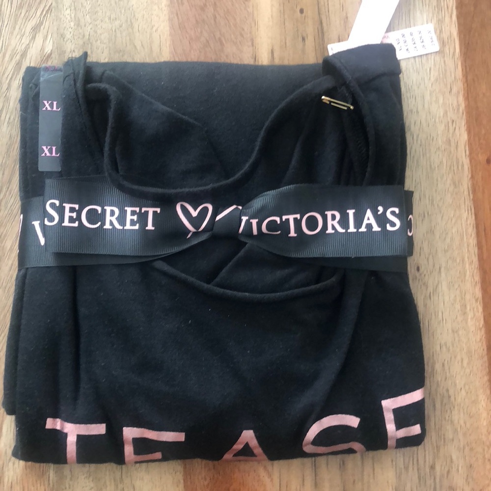 Victoria’s Secret Sleep Tee